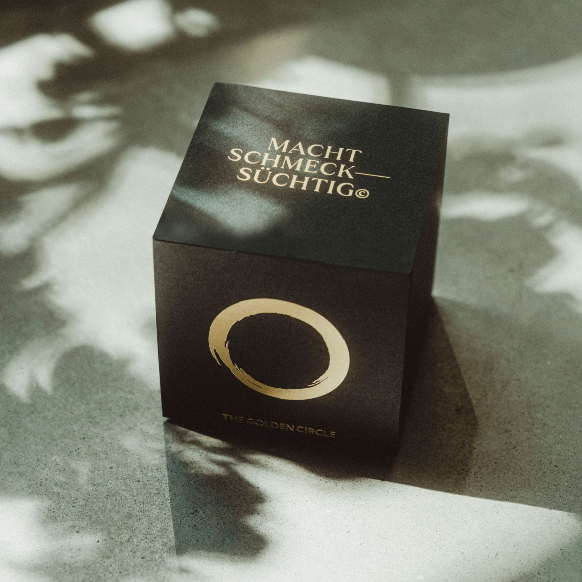 Signature Nº 1 - Geschenk Cube - Alex - inkl. Premium Zugang The Golden Circle